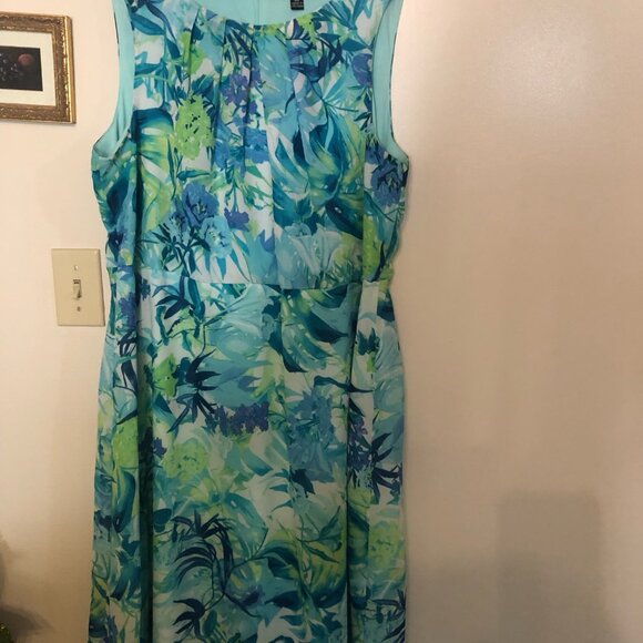 Floral R & K size 14w Dress - Picture 5 of 6